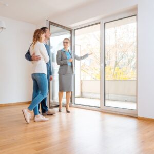 couple touring apartment